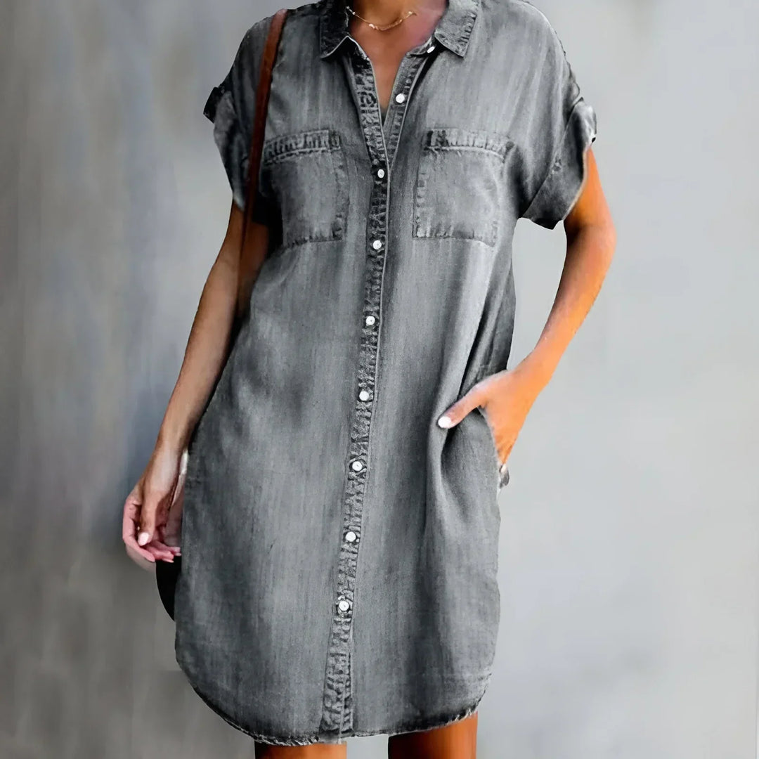 Andrea | Entspanntes Hemdkleid mit Knopfverschluss