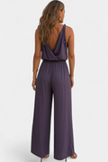 Olivia | Einzigartiger Jumpsuit mit goldenen Details und Beinschlitz