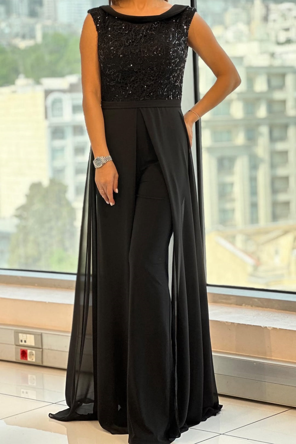 Louna | Stilvoller ärmelloser Jumpsuit
