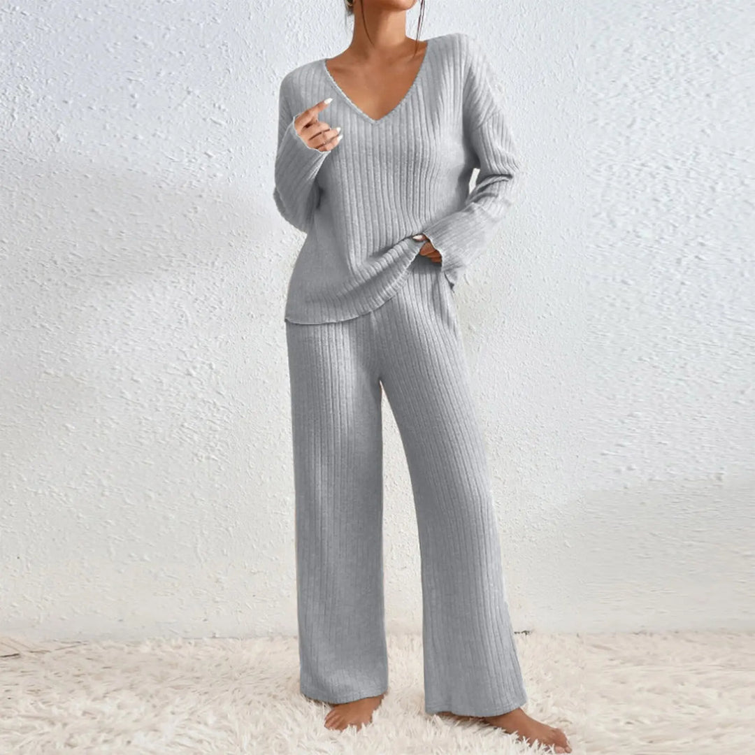Vivienne | Zweiteiler mit Hose und V-Ausschnitt-Top