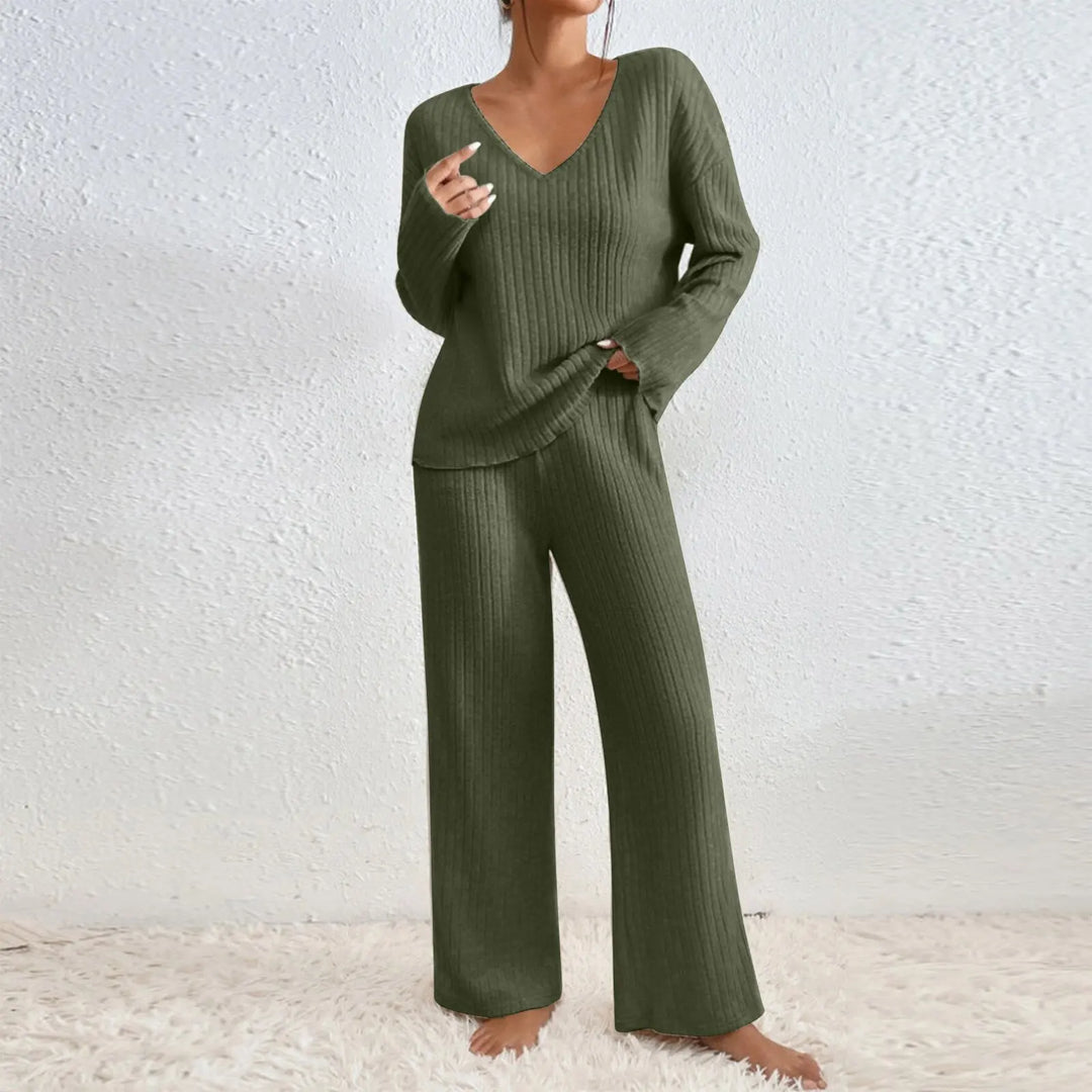 Vivienne | Zweiteiler mit Hose und V-Ausschnitt-Top