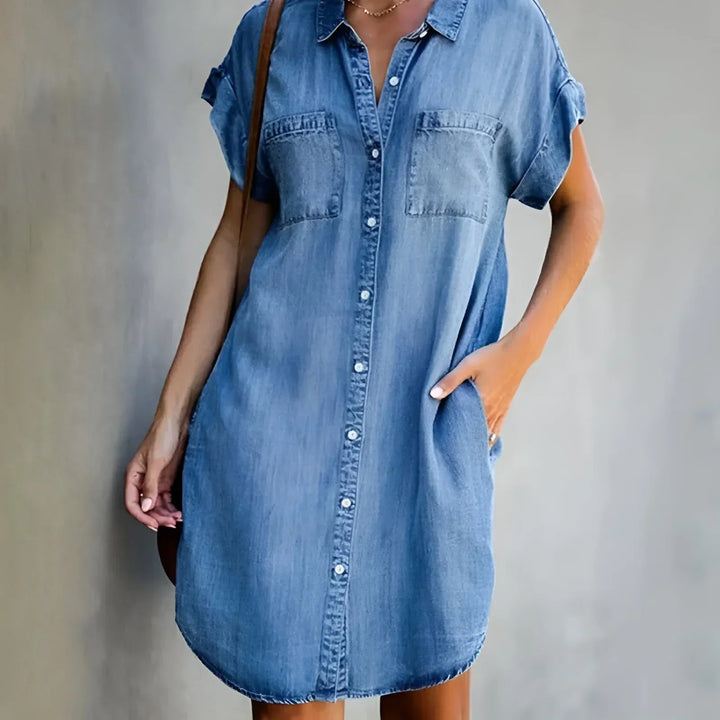 Andrea | Entspanntes Hemdkleid mit Knopfverschluss