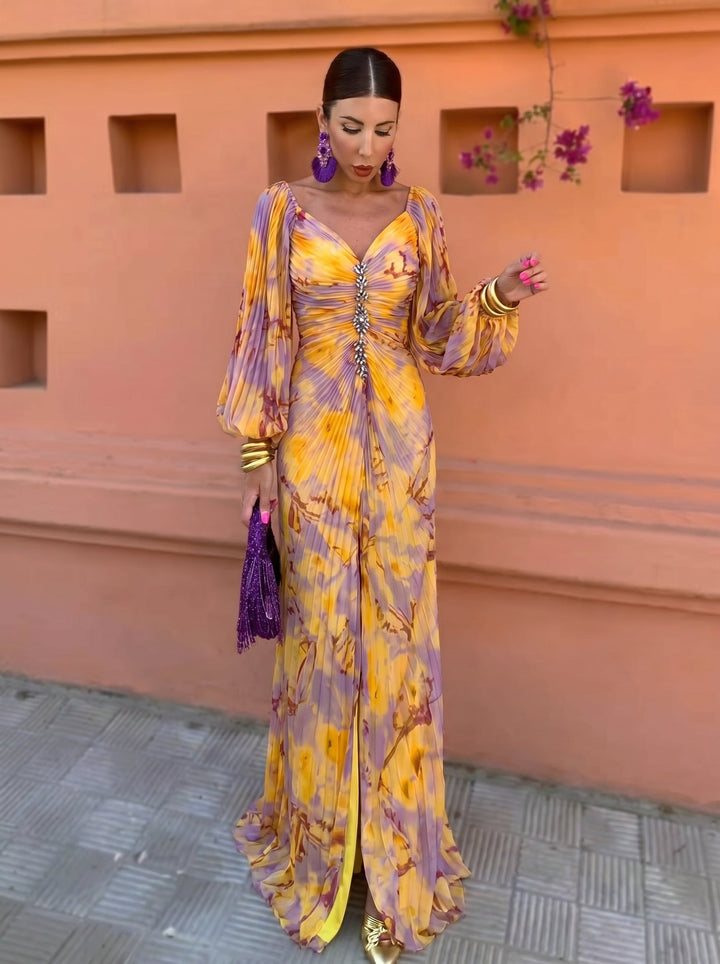 Gisela | Langes Blumenkleid mit tiefem Ausschnitt