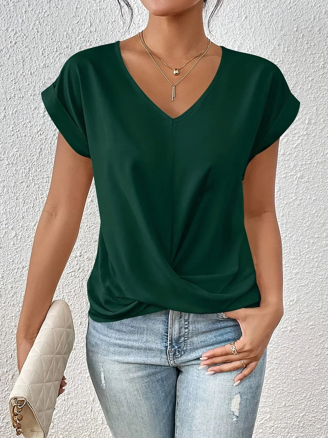 Nilay | Schickes kurzärmeliges T-Shirt mit V-Ausschnitt