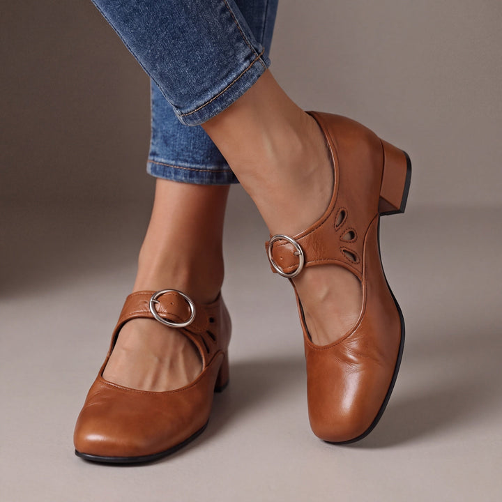 Silvia | Pumps mit Riemchen